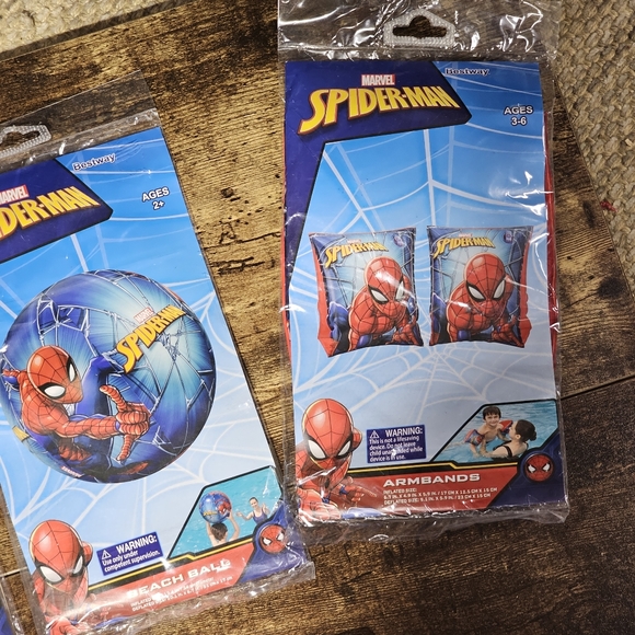 Marvelous Spider-Man summer swimming pool inflatable set of 4 - Picture 3 of 4